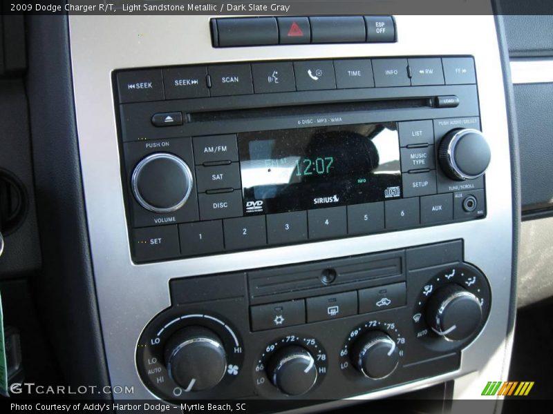 Light Sandstone Metallic / Dark Slate Gray 2009 Dodge Charger R/T