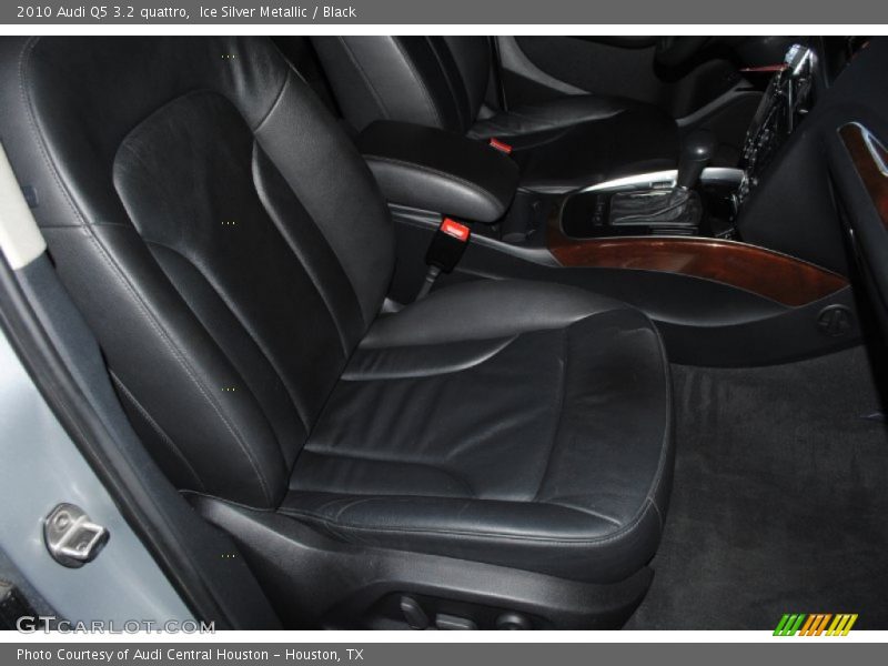 Ice Silver Metallic / Black 2010 Audi Q5 3.2 quattro