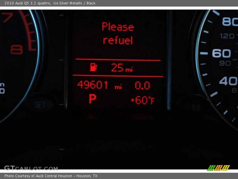 Ice Silver Metallic / Black 2010 Audi Q5 3.2 quattro