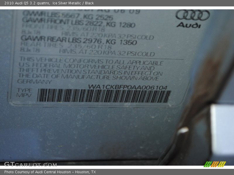 Ice Silver Metallic / Black 2010 Audi Q5 3.2 quattro