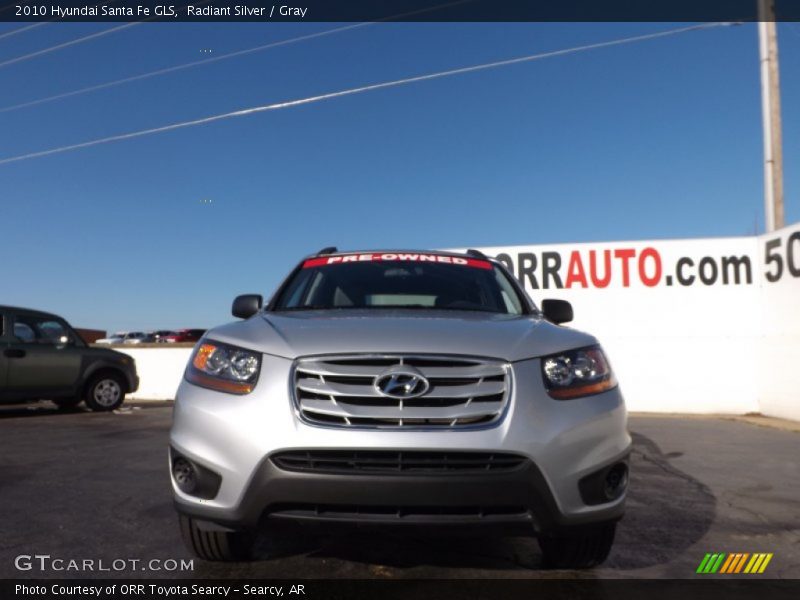 Radiant Silver / Gray 2010 Hyundai Santa Fe GLS