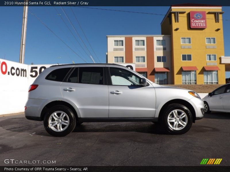 Radiant Silver / Gray 2010 Hyundai Santa Fe GLS