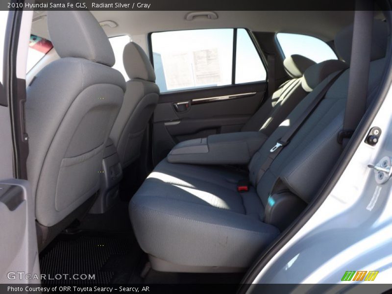 Radiant Silver / Gray 2010 Hyundai Santa Fe GLS