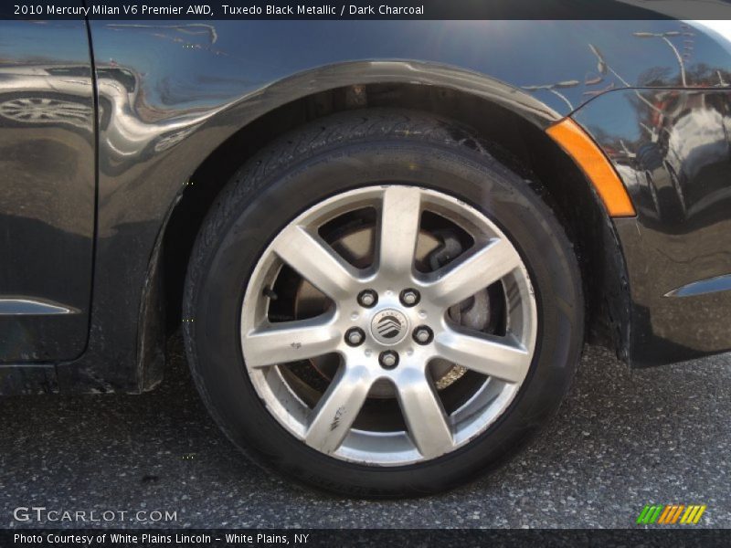 Tuxedo Black Metallic / Dark Charcoal 2010 Mercury Milan V6 Premier AWD