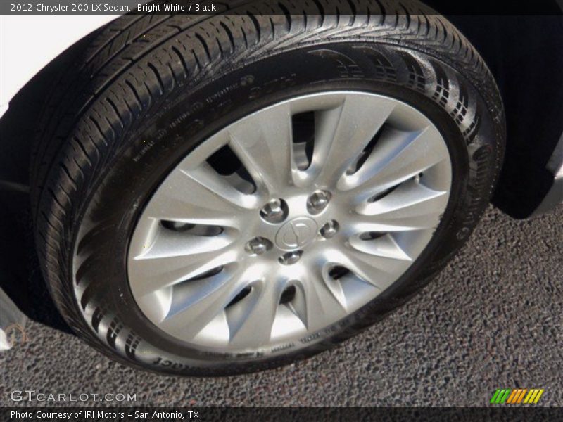Bright White / Black 2012 Chrysler 200 LX Sedan