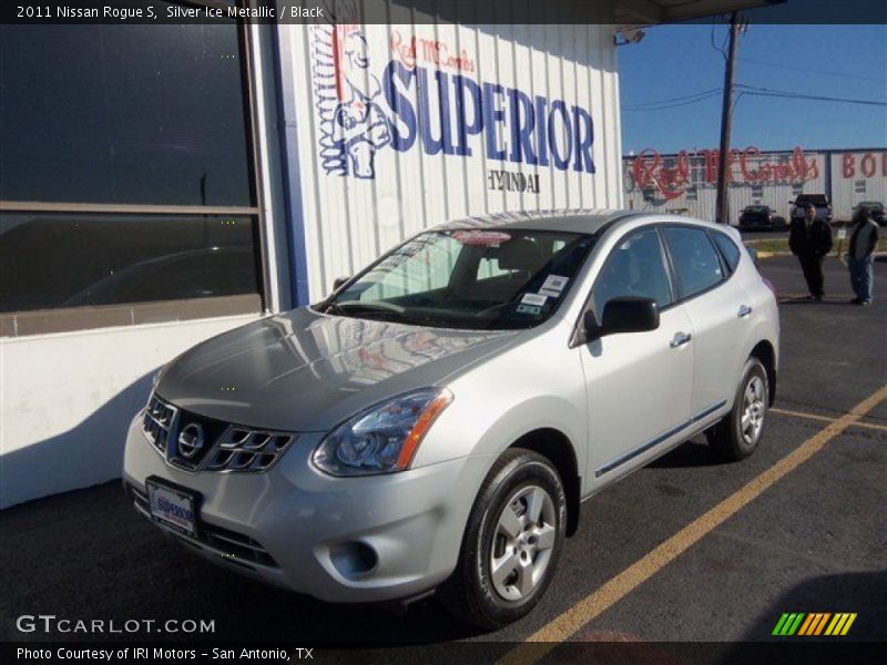 Silver Ice Metallic / Black 2011 Nissan Rogue S
