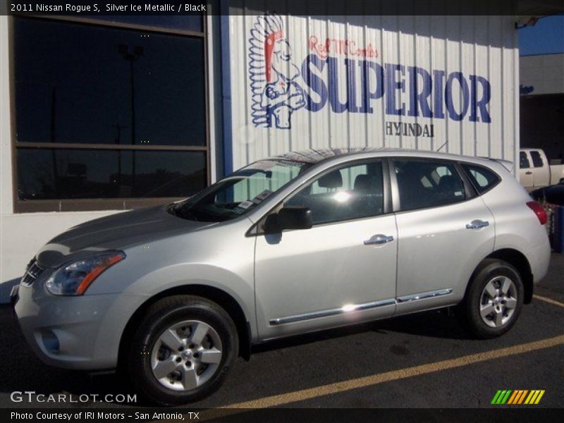 Silver Ice Metallic / Black 2011 Nissan Rogue S