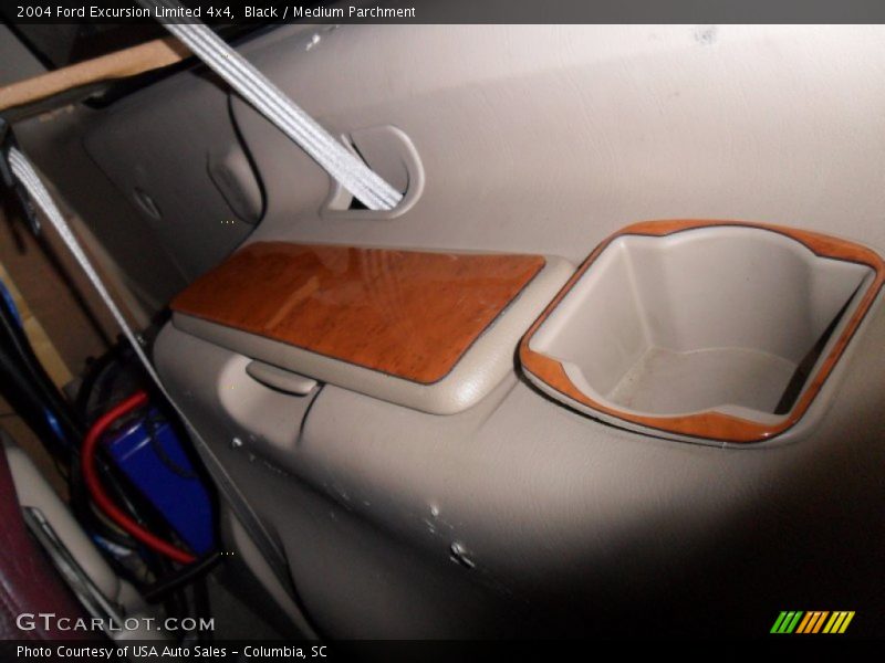 Black / Medium Parchment 2004 Ford Excursion Limited 4x4