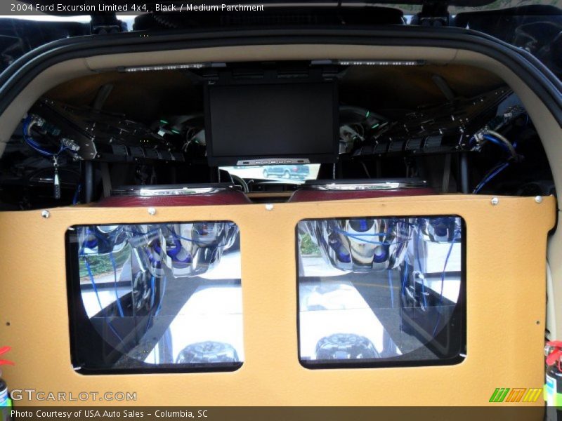 Black / Medium Parchment 2004 Ford Excursion Limited 4x4