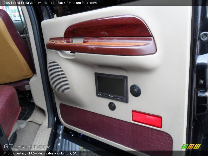 Black / Medium Parchment 2004 Ford Excursion Limited 4x4