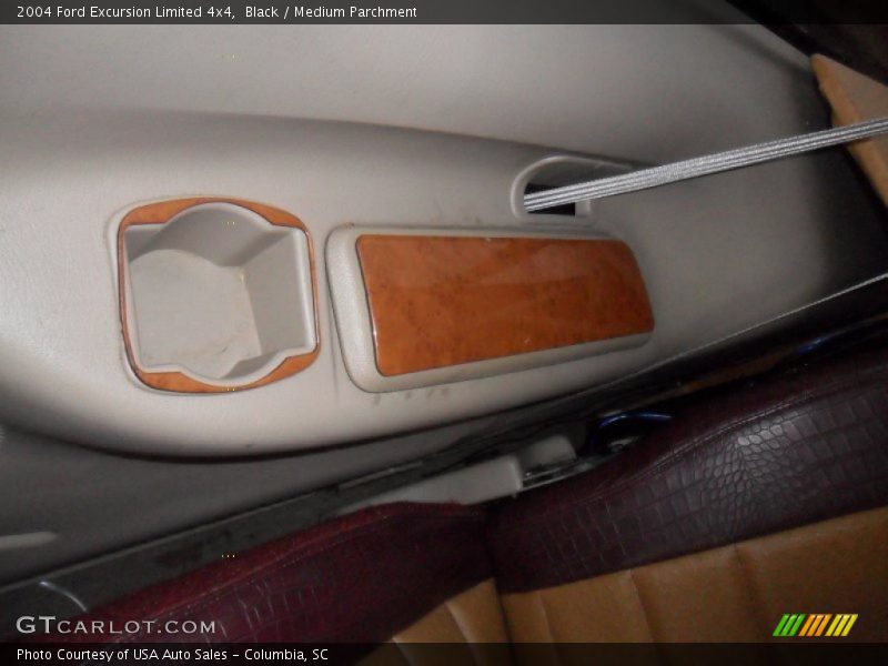 Black / Medium Parchment 2004 Ford Excursion Limited 4x4