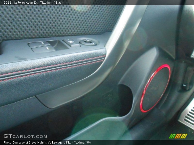 Titanium / Black 2012 Kia Forte Koup SX