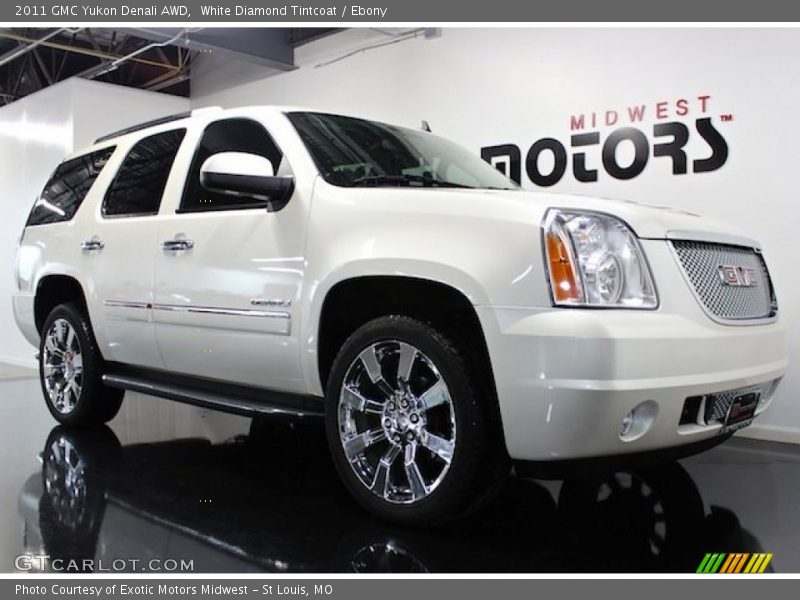 White Diamond Tintcoat / Ebony 2011 GMC Yukon Denali AWD