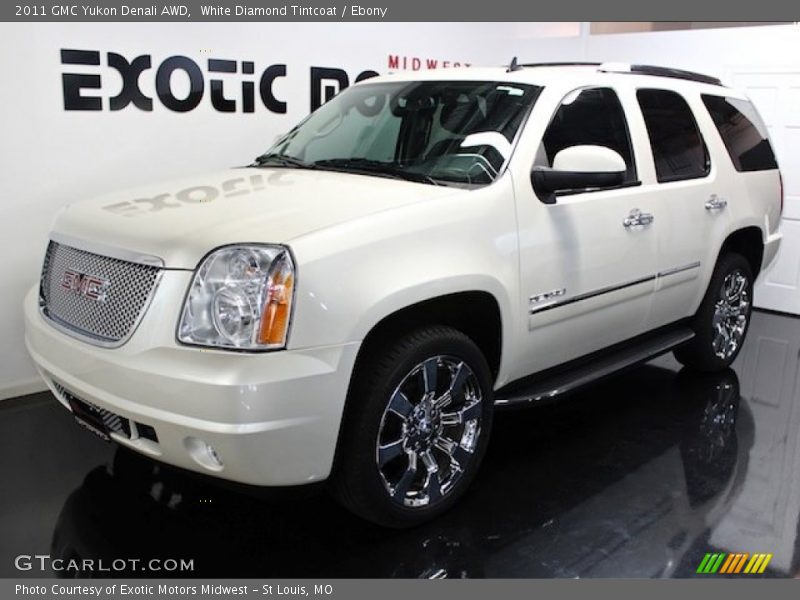 White Diamond Tintcoat / Ebony 2011 GMC Yukon Denali AWD