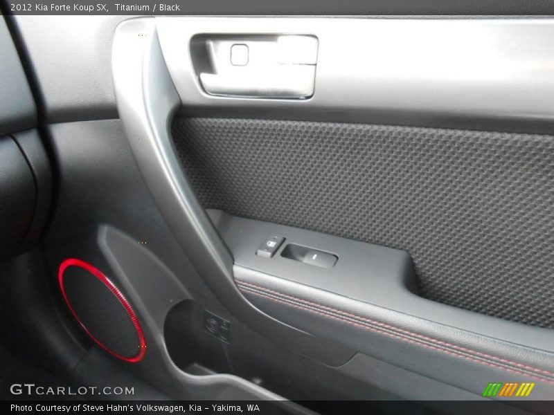 Titanium / Black 2012 Kia Forte Koup SX