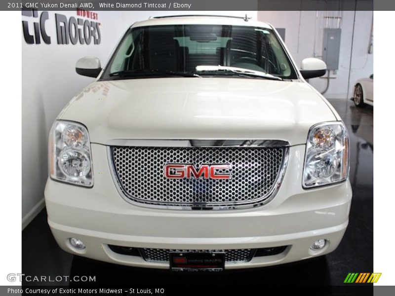 White Diamond Tintcoat / Ebony 2011 GMC Yukon Denali AWD