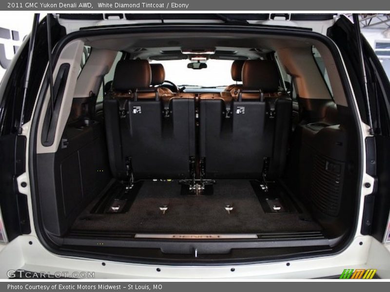 White Diamond Tintcoat / Ebony 2011 GMC Yukon Denali AWD