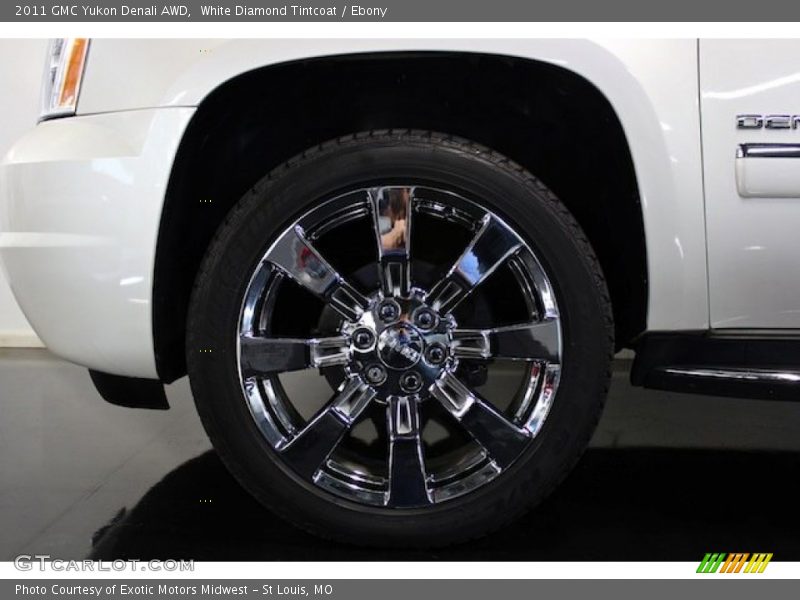  2011 Yukon Denali AWD Wheel