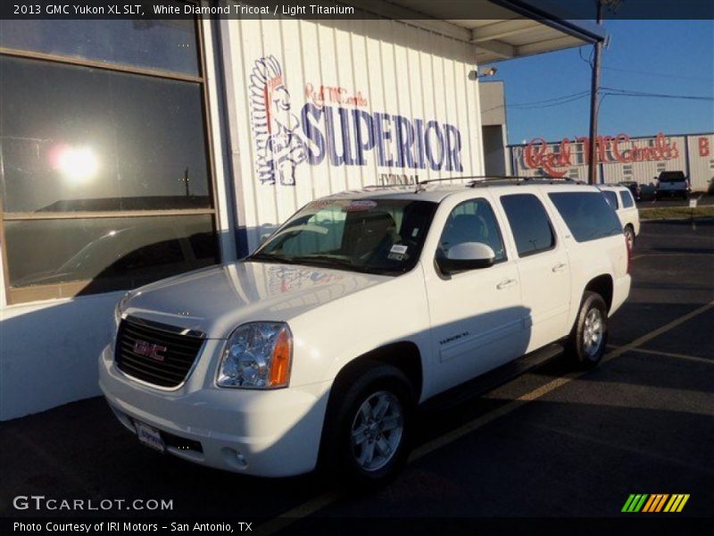 White Diamond Tricoat / Light Titanium 2013 GMC Yukon XL SLT