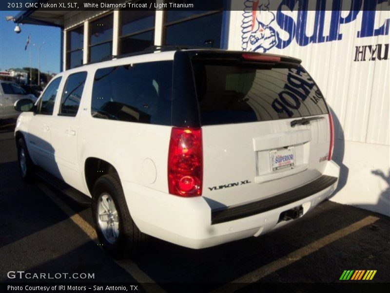 White Diamond Tricoat / Light Titanium 2013 GMC Yukon XL SLT