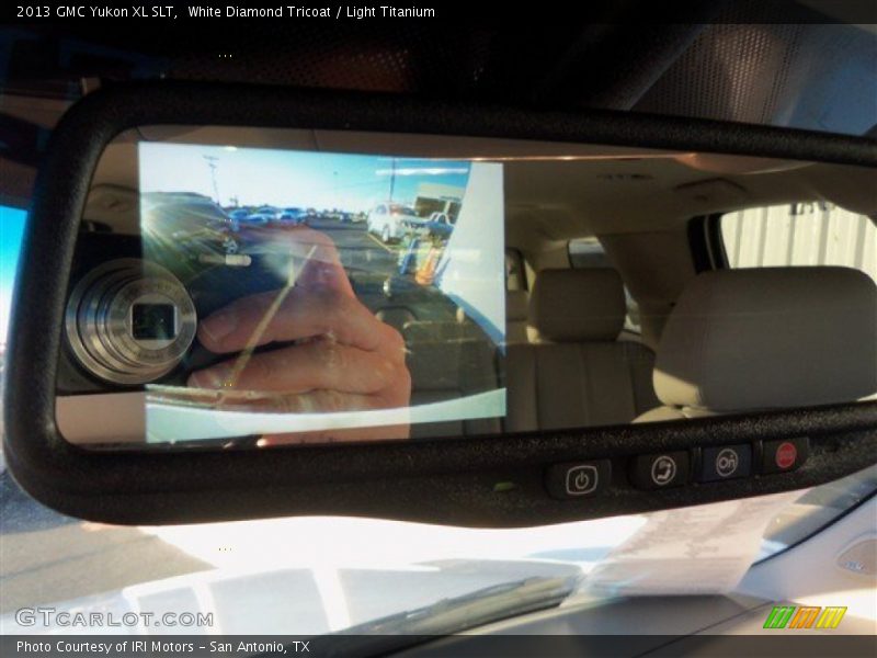 White Diamond Tricoat / Light Titanium 2013 GMC Yukon XL SLT
