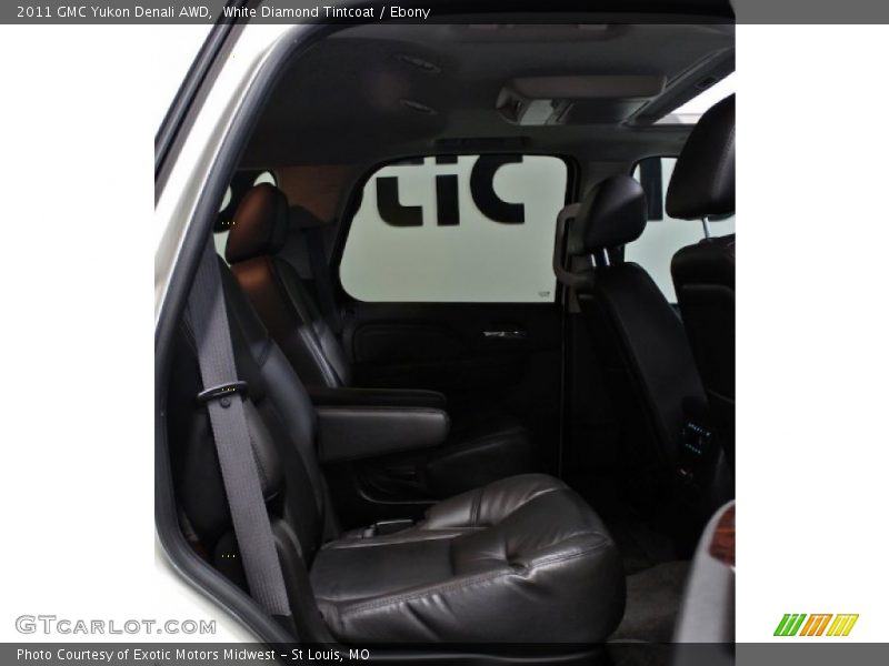 White Diamond Tintcoat / Ebony 2011 GMC Yukon Denali AWD