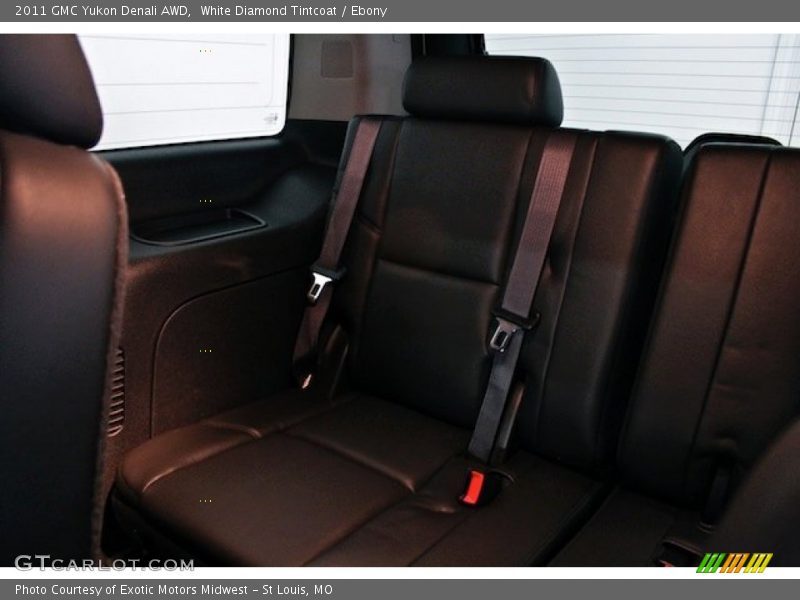 White Diamond Tintcoat / Ebony 2011 GMC Yukon Denali AWD