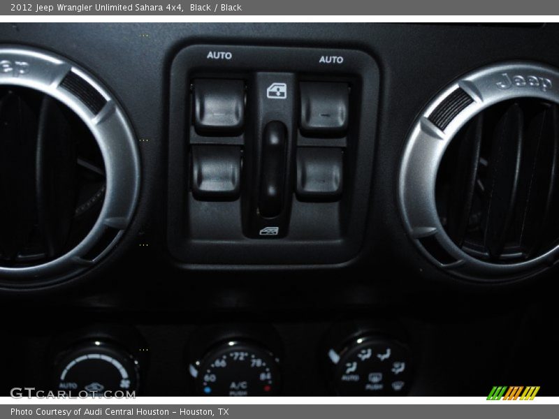 Black / Black 2012 Jeep Wrangler Unlimited Sahara 4x4