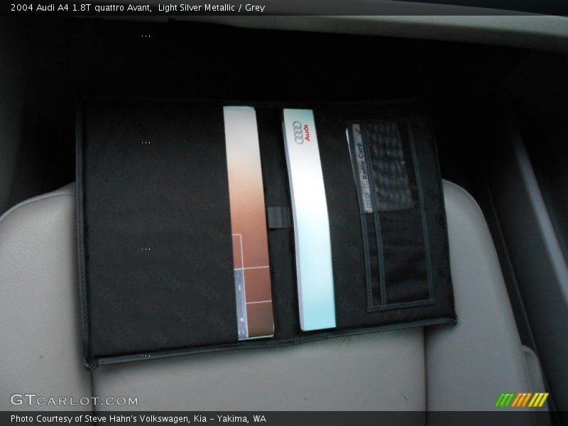 Light Silver Metallic / Grey 2004 Audi A4 1.8T quattro Avant