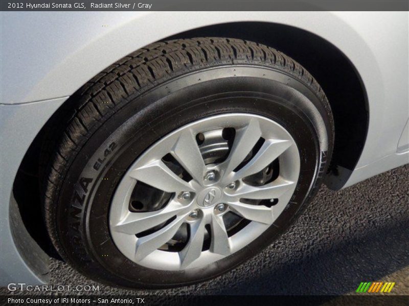 Radiant Silver / Gray 2012 Hyundai Sonata GLS