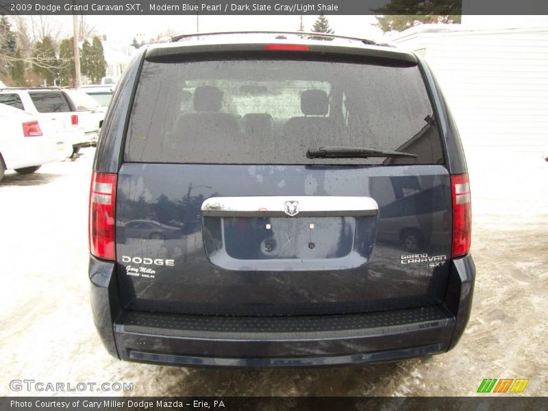Modern Blue Pearl / Dark Slate Gray/Light Shale 2009 Dodge Grand Caravan SXT