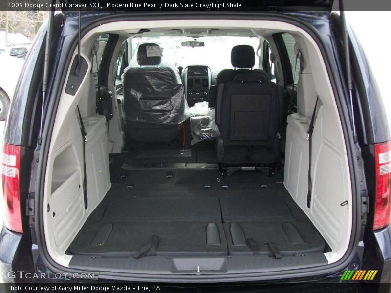 Modern Blue Pearl / Dark Slate Gray/Light Shale 2009 Dodge Grand Caravan SXT