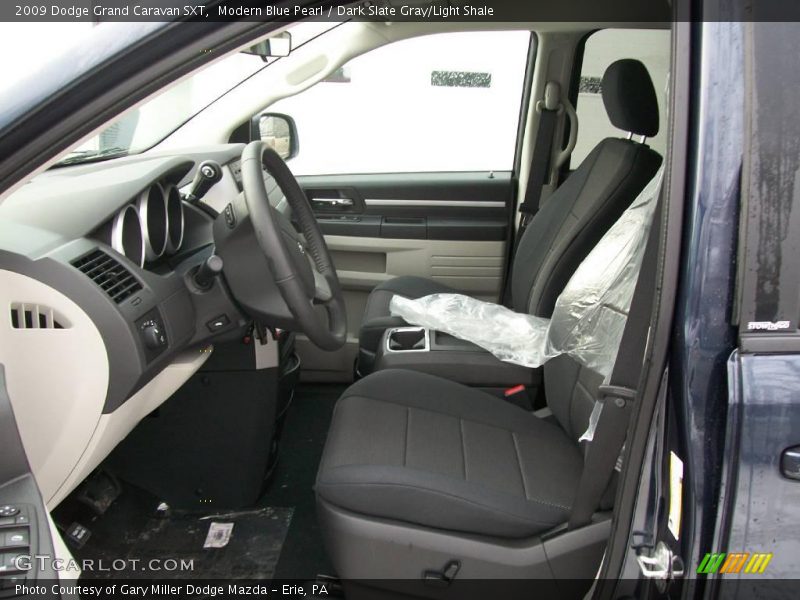 Modern Blue Pearl / Dark Slate Gray/Light Shale 2009 Dodge Grand Caravan SXT