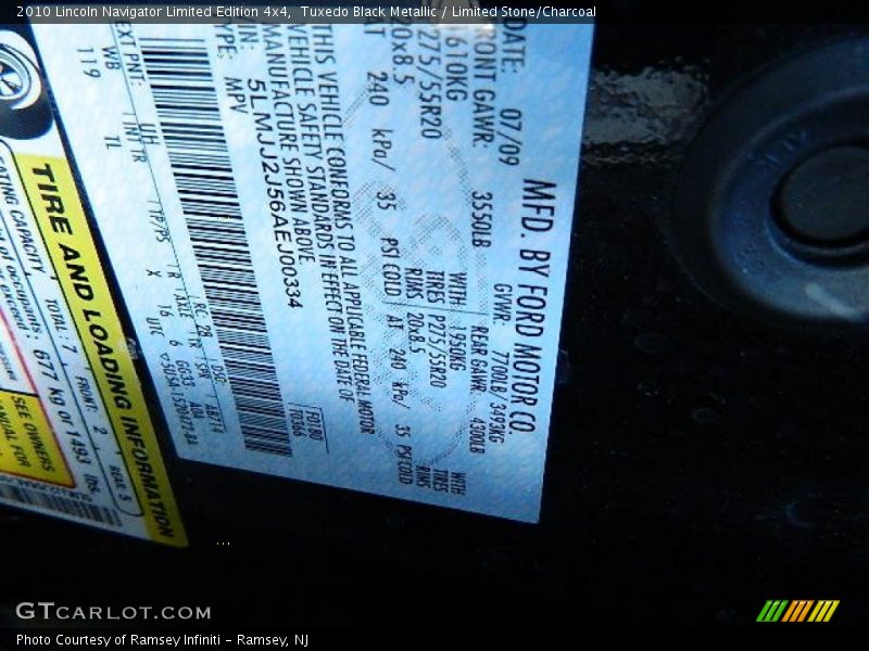 Tuxedo Black Metallic / Limited Stone/Charcoal 2010 Lincoln Navigator Limited Edition 4x4