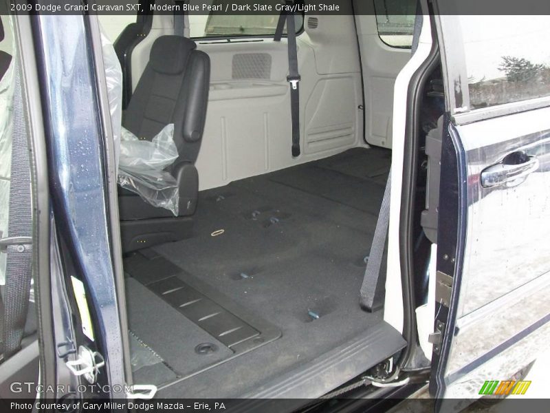 Modern Blue Pearl / Dark Slate Gray/Light Shale 2009 Dodge Grand Caravan SXT