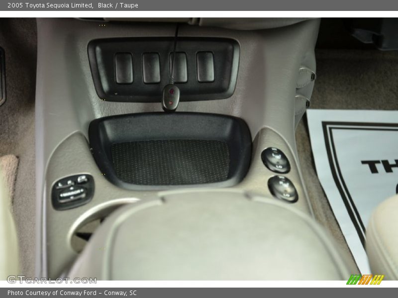 Black / Taupe 2005 Toyota Sequoia Limited