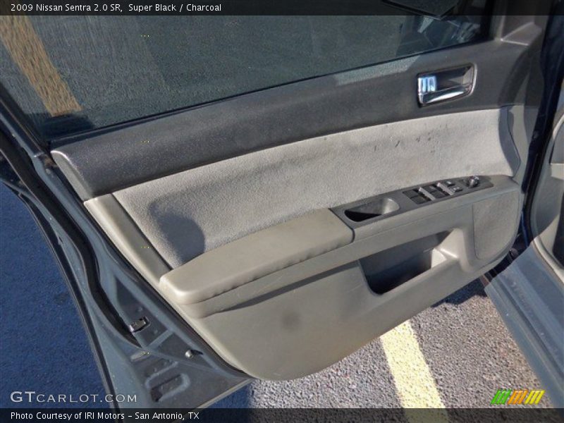 Super Black / Charcoal 2009 Nissan Sentra 2.0 SR