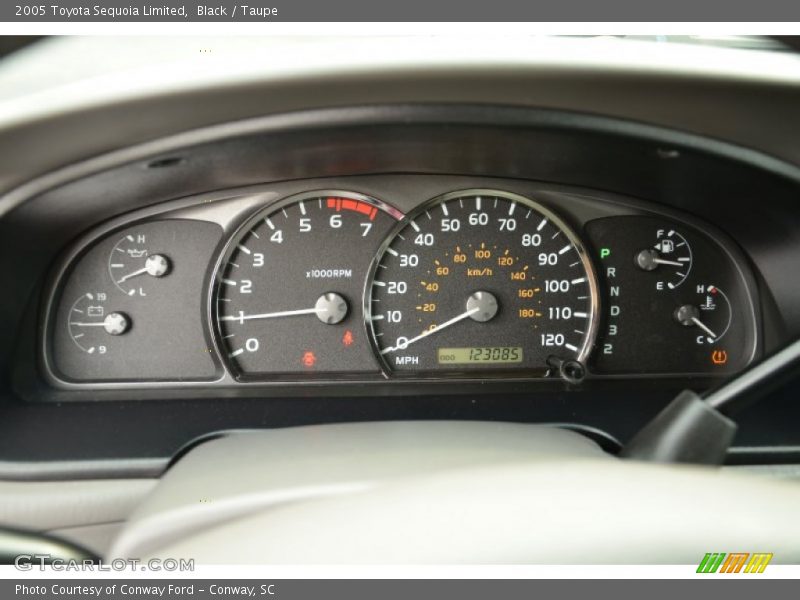 Black / Taupe 2005 Toyota Sequoia Limited