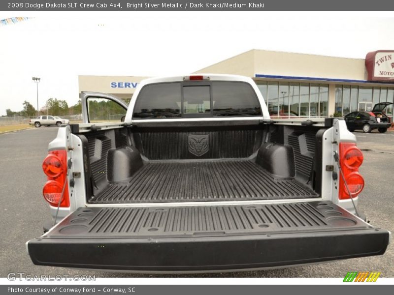 Bright Silver Metallic / Dark Khaki/Medium Khaki 2008 Dodge Dakota SLT Crew Cab 4x4