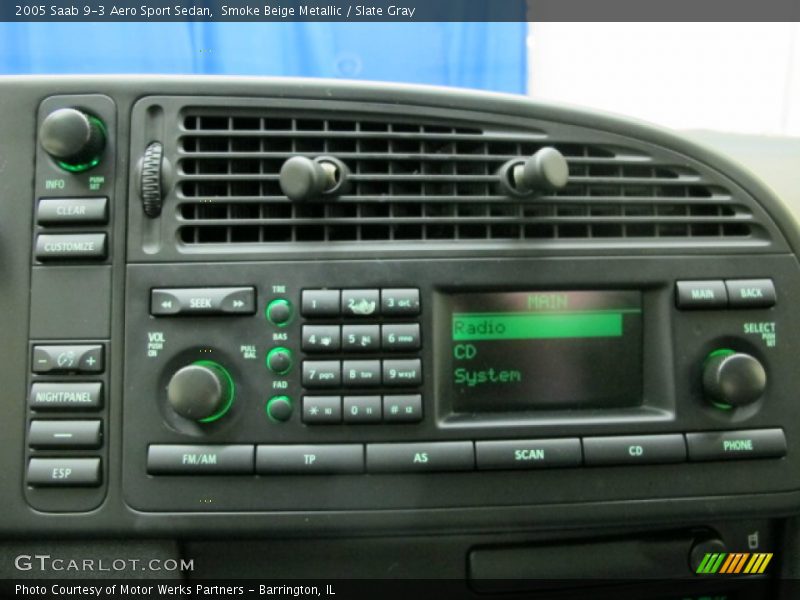 Controls of 2005 9-3 Aero Sport Sedan