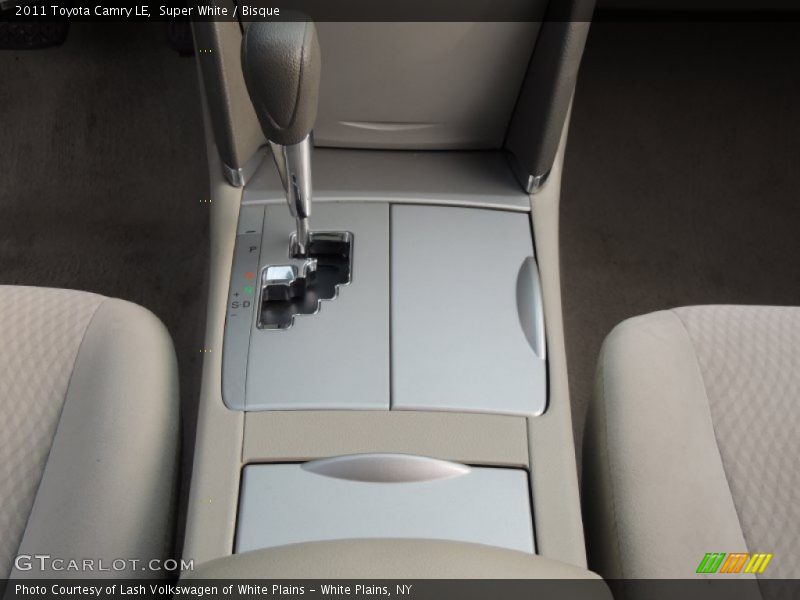 Super White / Bisque 2011 Toyota Camry LE