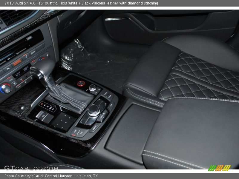  2013 S7 4.0 TFSI quattro 7 Speed Audi S tronic Dual-Clutch Automatic Shifter