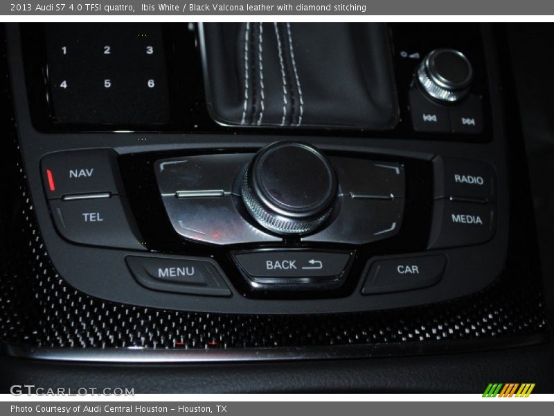 Controls of 2013 S7 4.0 TFSI quattro