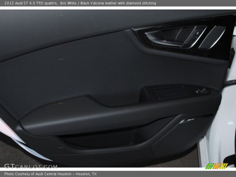 Ibis White / Black Valcona leather with diamond stitching 2013 Audi S7 4.0 TFSI quattro