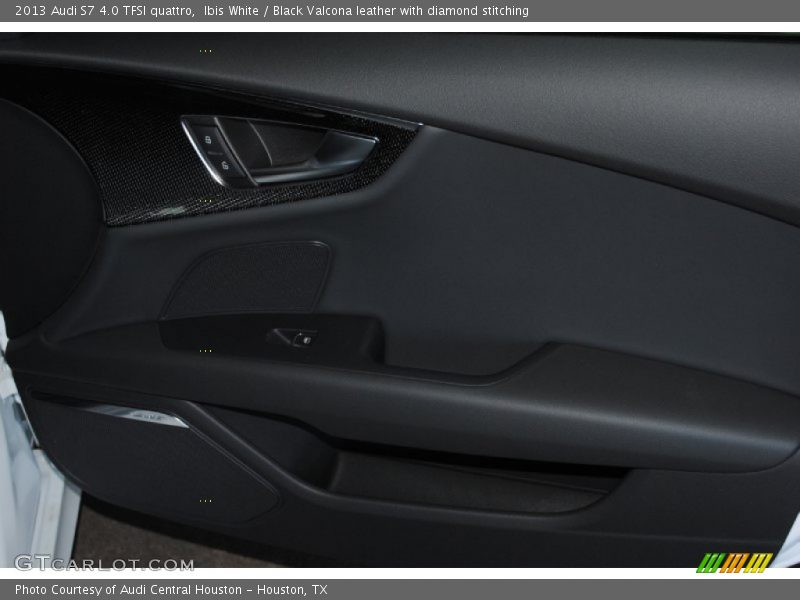 Ibis White / Black Valcona leather with diamond stitching 2013 Audi S7 4.0 TFSI quattro