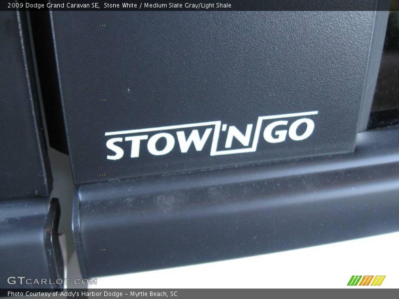 Stone White / Medium Slate Gray/Light Shale 2009 Dodge Grand Caravan SE