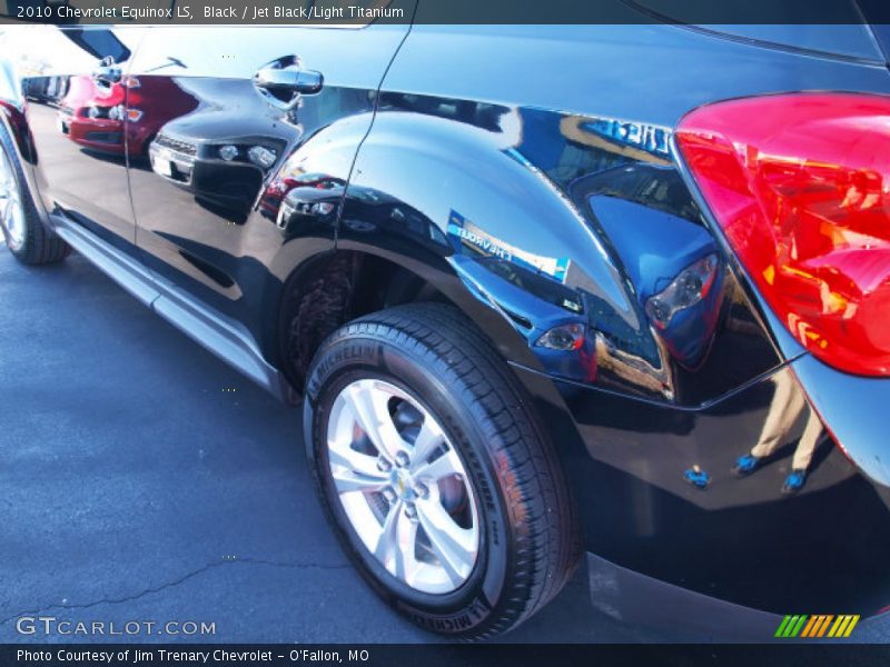 Black / Jet Black/Light Titanium 2010 Chevrolet Equinox LS