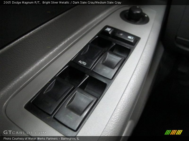 Bright Silver Metallic / Dark Slate Gray/Medium Slate Gray 2005 Dodge Magnum R/T