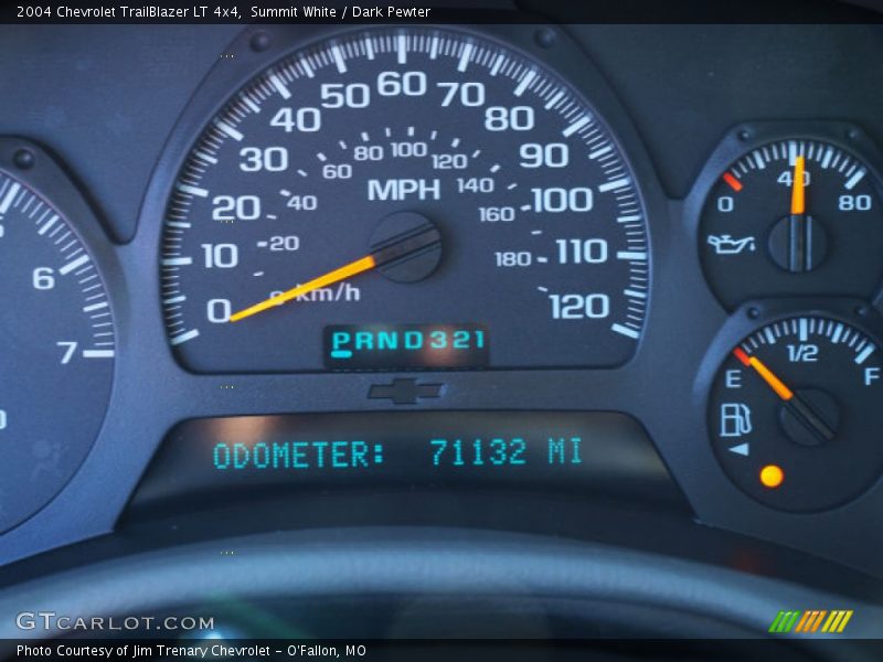 Summit White / Dark Pewter 2004 Chevrolet TrailBlazer LT 4x4