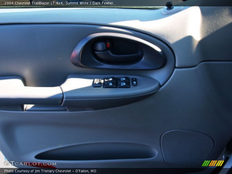 Summit White / Dark Pewter 2004 Chevrolet TrailBlazer LT 4x4